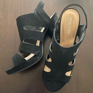 Solanz | Kendra Suede Heels